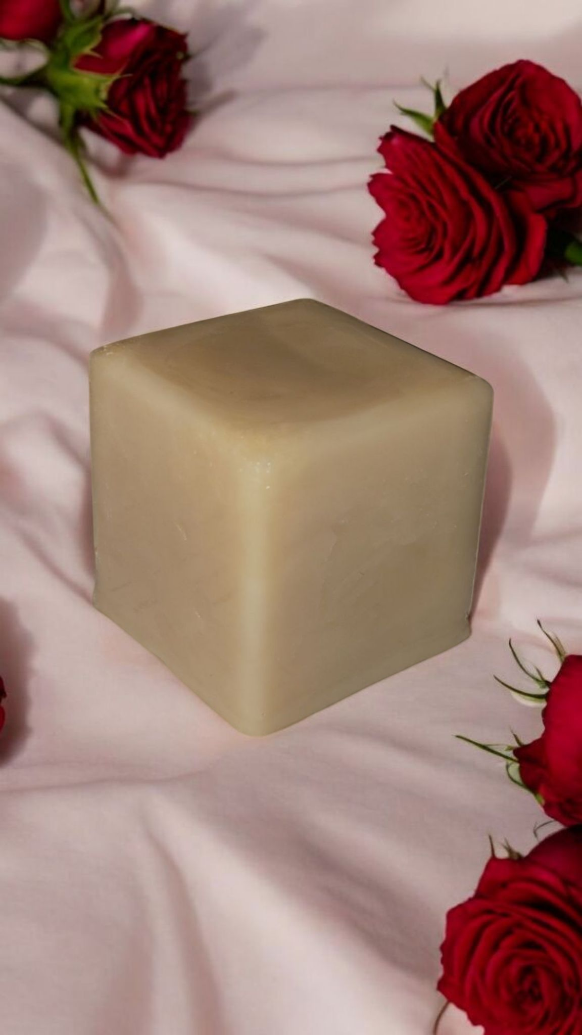 Rose Raspberry Allantoin Oat Glow Beauty Bar